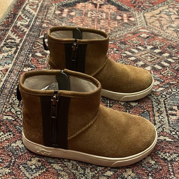 Authentic Ugg Brown Boots Boy 13 ❤️ - Picture 3 of 10
